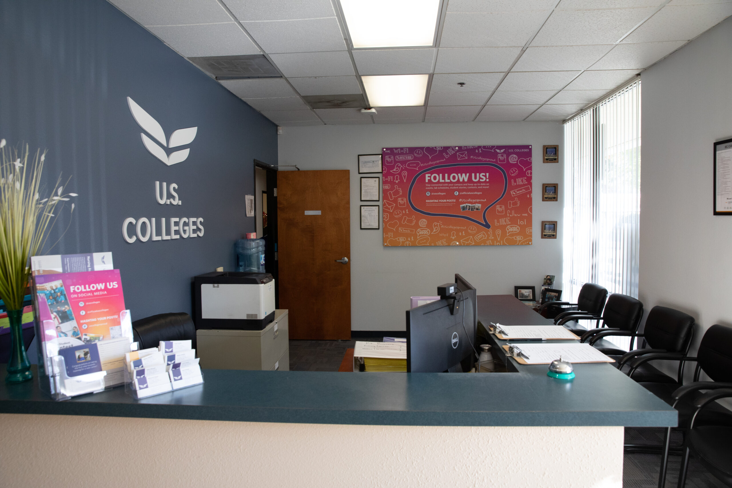 US Colleges Riverside Front Desk