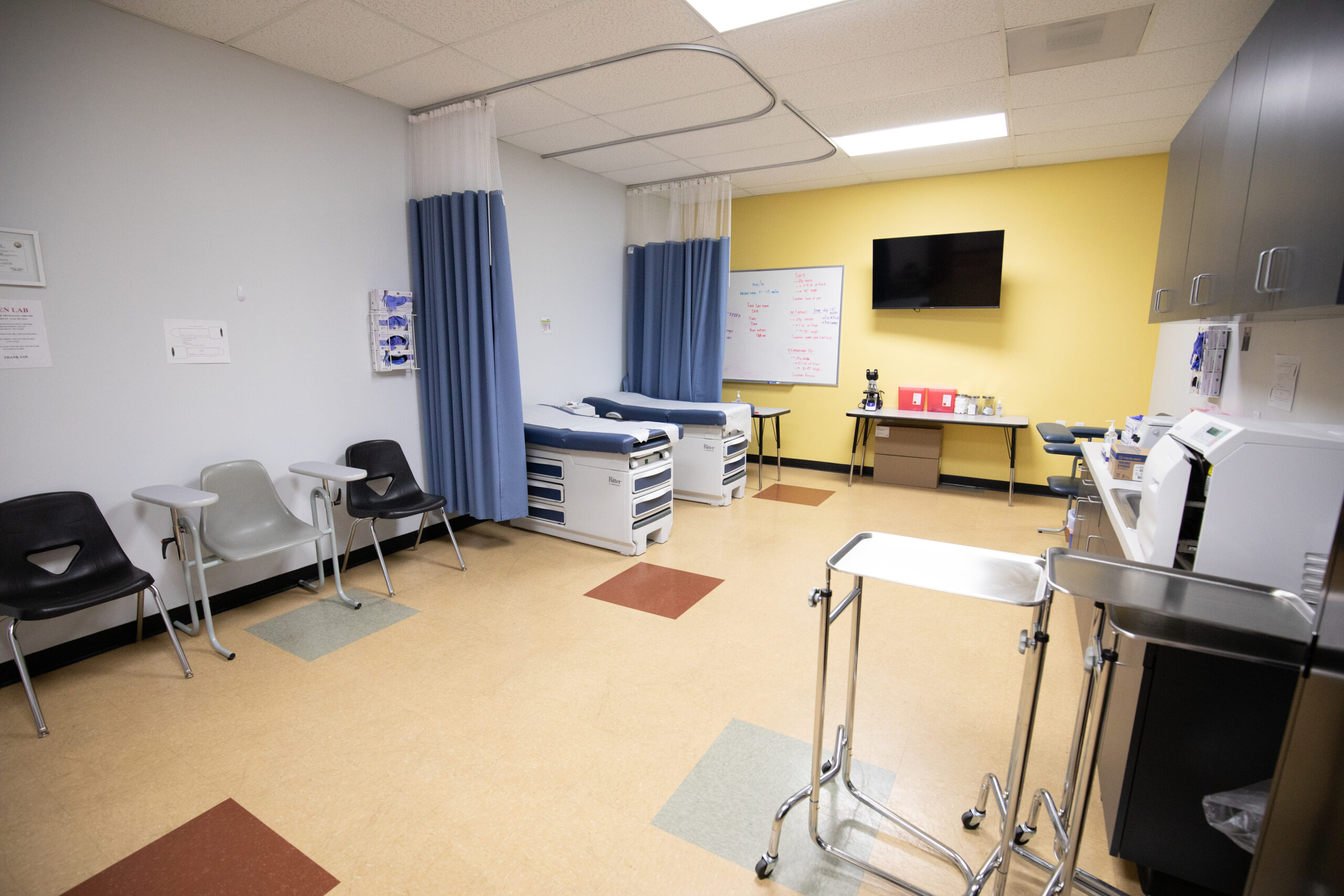 US Colleges Victorville Interior Medical Lab