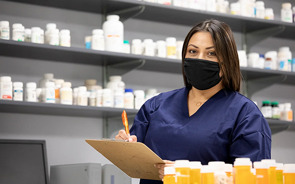 US-Colleges-Pharmacy-Technician