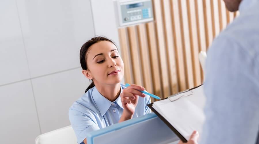 3 Steps To Becoming A Medical Assistant