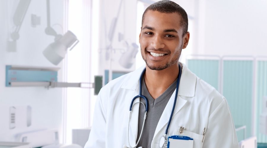 3 Steps to Become a Medical Assistant