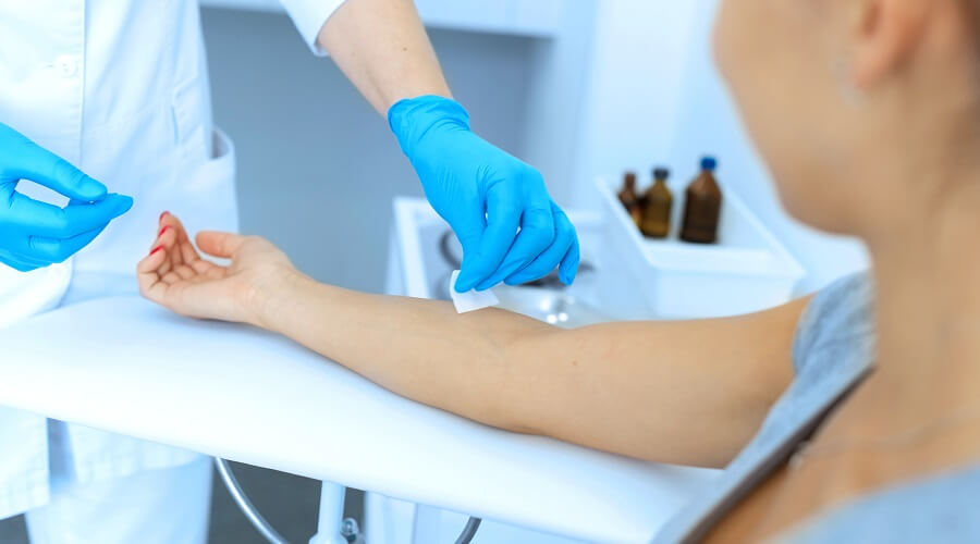 Does it Take Long to Become a Phlebotomy Technician?
