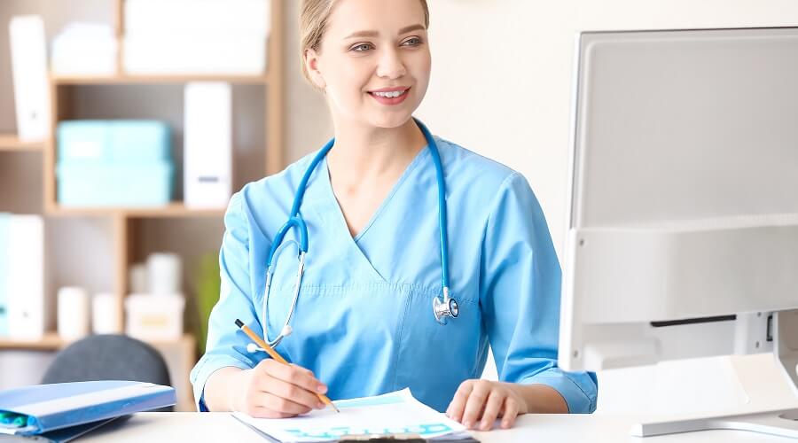 The Security of Becoming a Medical Administrative Assistant